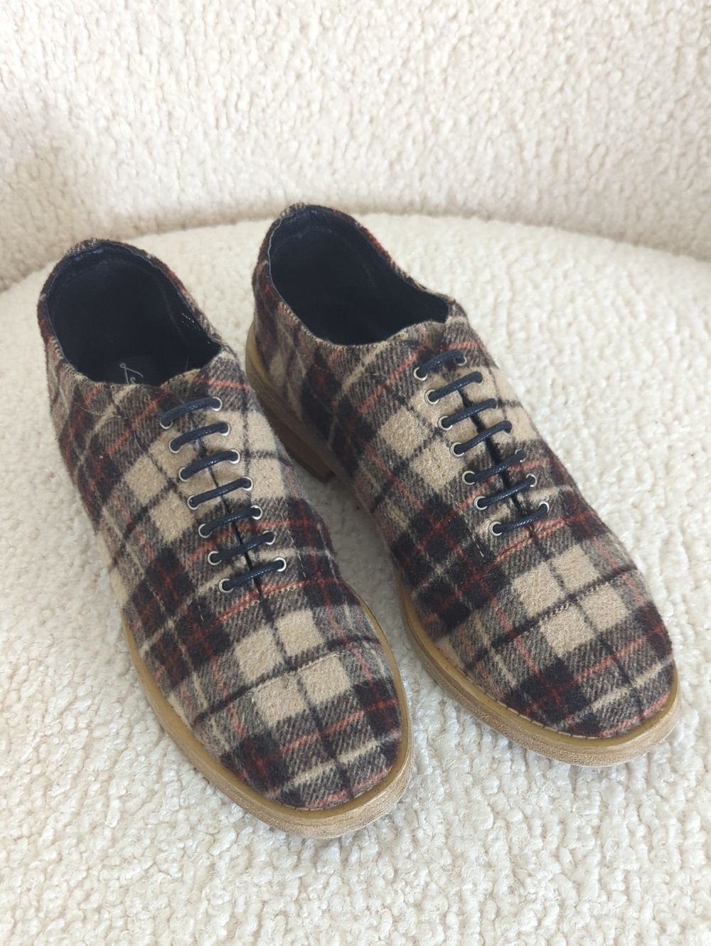 Lera Nena boots - Plaid Wool Derby Shoes in Tan & Brown